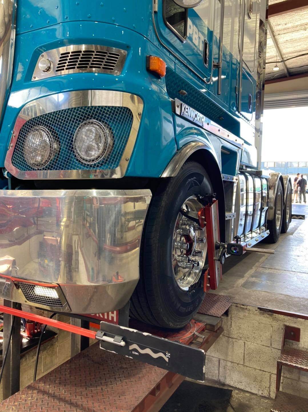 wheel_align_close_side